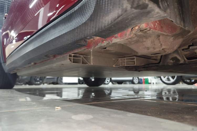 Used ORA Good Cat GT 2022 Mulan Edition 480km Long-Range续航 Right Side Sill
