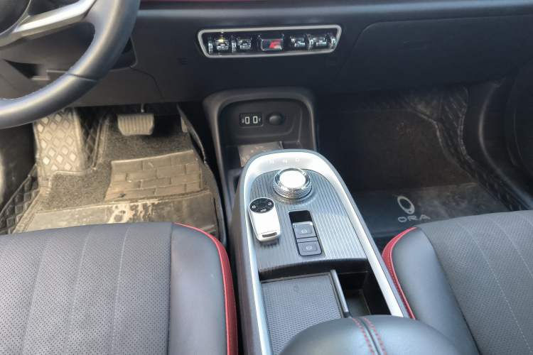 Used ORA Good Cat GT 2022 Mulan Edition 480km Long-Range续航 Gear Lever