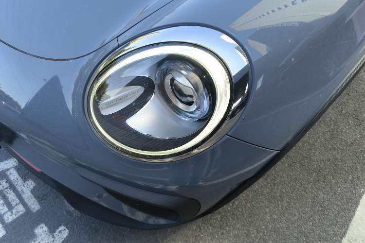 Used ORA Good Cat GT 2022 Mulan Edition 480km Long-Range续航 Left Front Headlight