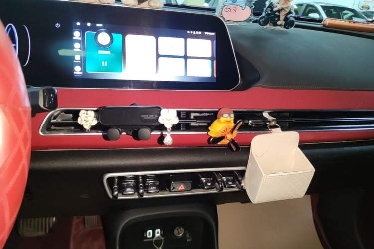 Used ORA Good Cat GT 2022 Mulan Edition 480km Long-Range续航 Audio And AC Panel