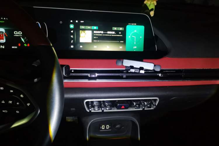 Used ORA Good Cat GT 2022 Mulan Edition 480km Long-Range续航 Audio And AC Panel