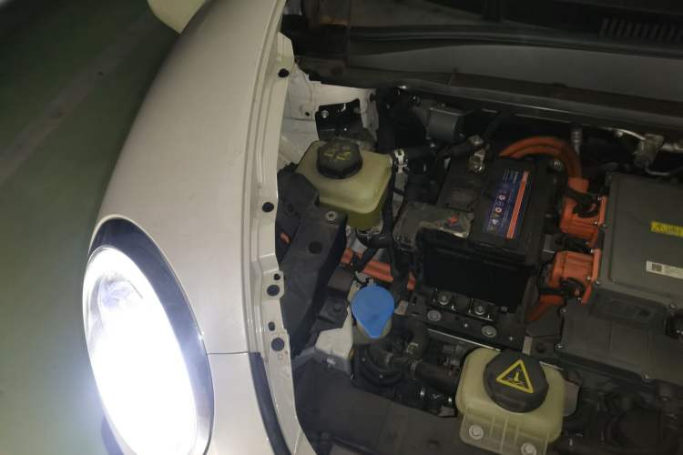 Used ORA Good Cat GT 2022 Mulan Edition 480km Long-Range续航 Engine Bay Right