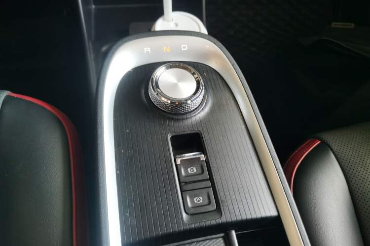 Used ORA Good Cat GT 2022 Mulan Edition 401 km Standard Range Gear Lever