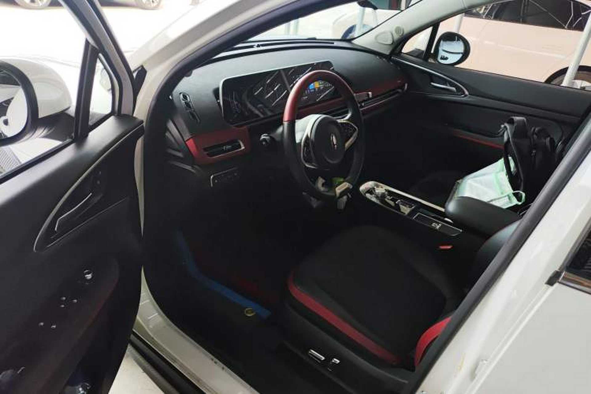 Used ORA Good Cat GT 2022 Mulan Edition 480km Long-Range续航 Interior 3