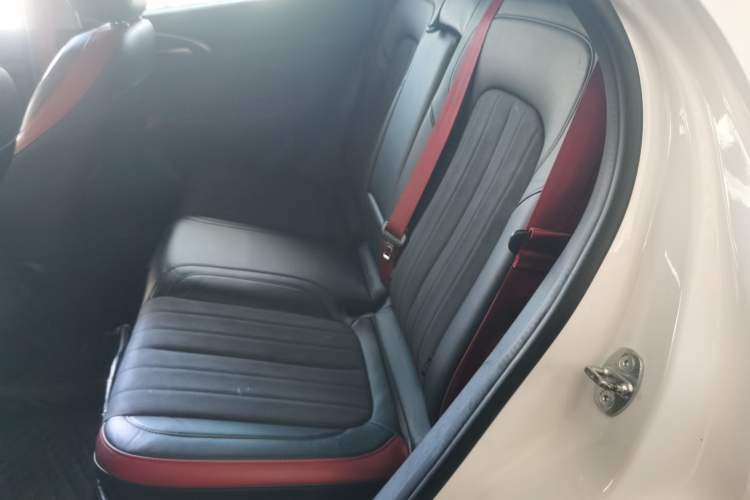 Used ORA Good Cat GT 2022 Mulan Edition 401 km Standard Range Interior 4
