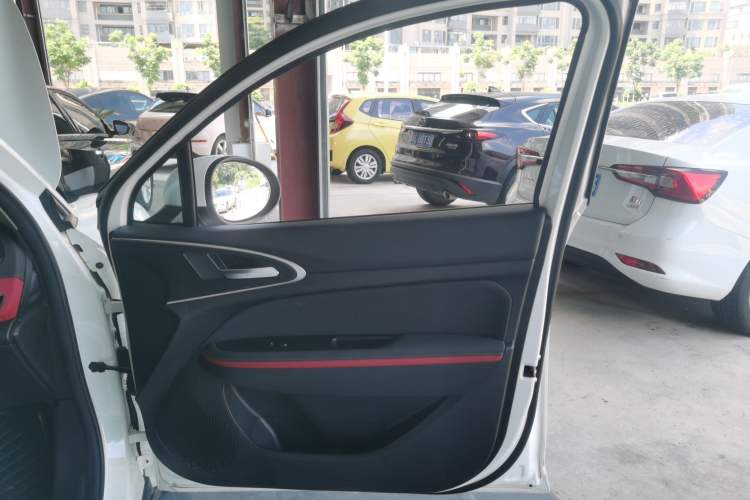 Used ORA Good Cat GT 2022 Mulan Edition 401 km Standard Range Interior 5
