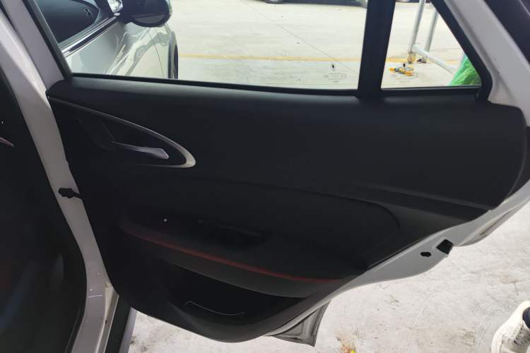 Used ORA Good Cat GT 2022 Mulan Edition 480km Long-Range续航 Interior 6