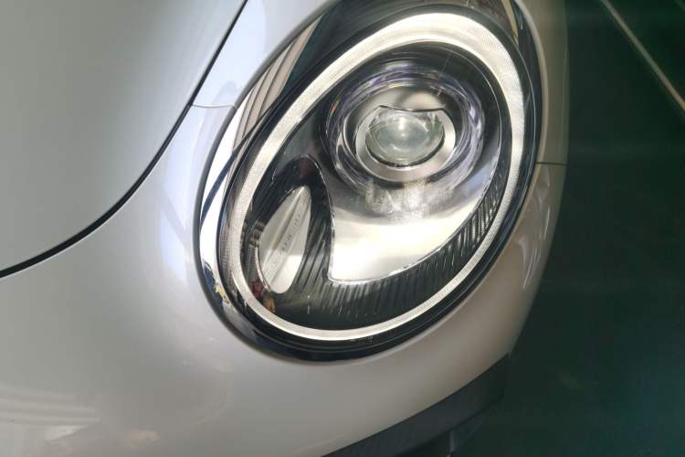Used ORA Good Cat GT 2022 Mulan Edition 401 km Standard Range Left Front Headlight