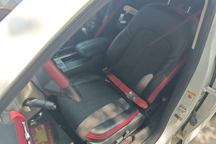 Used ORA Good Cat GT 2022 Mulan Edition 480km Long-Range续航 Left Front Seat