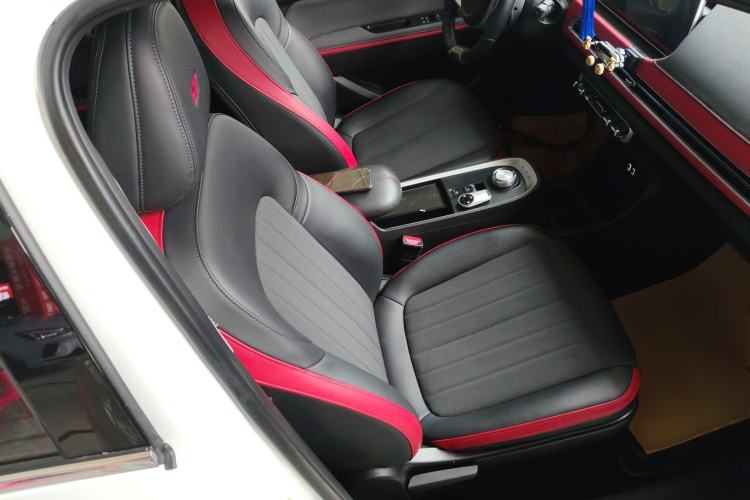 Used ORA Good Cat GT 2022 Mulan Edition 480km Long-Range续航 Right Front Seat