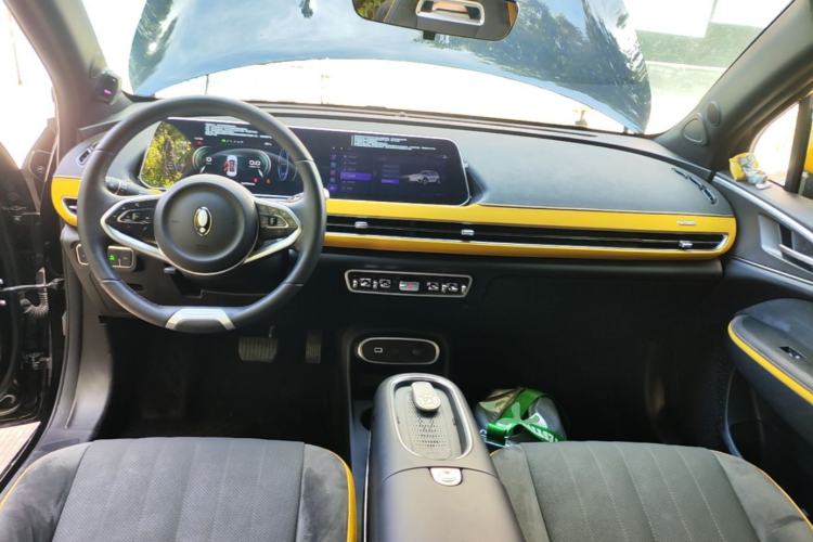 Used ORA Good Cat GT 2023 Mulan Edition 401km Prestige Version Center Console
