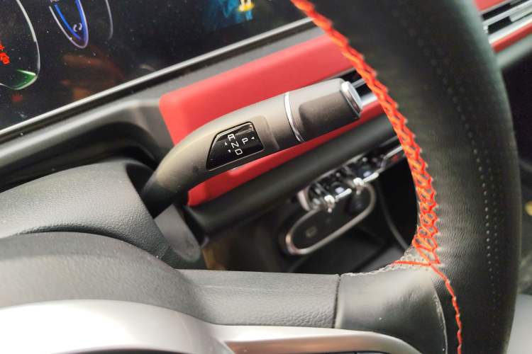 Used ORA Good Cat GT 2023 Mulan Edition 401km Luxury Version Gear Lever