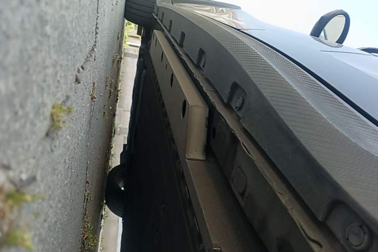 Used ORA Good Cat GT 2023 Mulan Edition 401km Prestige Version Left Side Sill