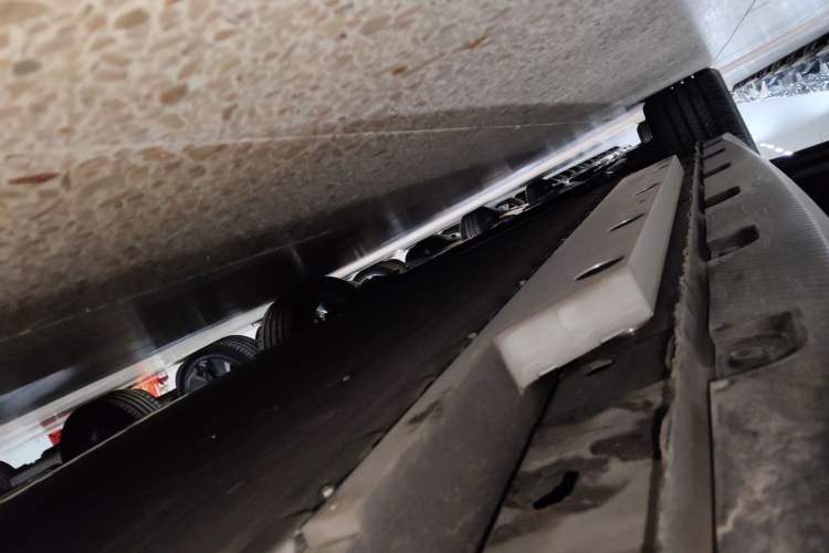 Used ORA Good Cat GT 2023 Mulan Edition 401km Prestige Version Left Side Sill