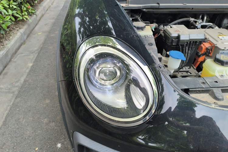 Used ORA Good Cat GT 2023 Mulan Edition 401km Luxury Version Right Front Headlight