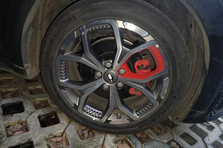 Used ORA Good Cat GT 2023 Mulan Edition 401km Luxury Version Right Front Wheel Hub