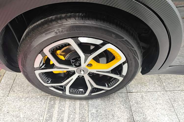 Used ORA Good Cat GT 2023 Mulan Edition 401km Prestige Version Right Rear Wheel Hub