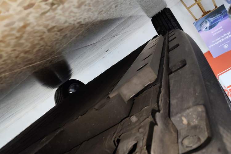 Used ORA Good Cat GT 2023 Mulan Edition 401km Prestige Version Right Side Sill