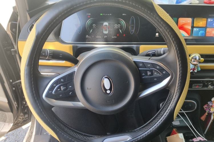 Used ORA Good Cat GT 2023 Mulan Edition 401km Prestige Version Steering Wheel