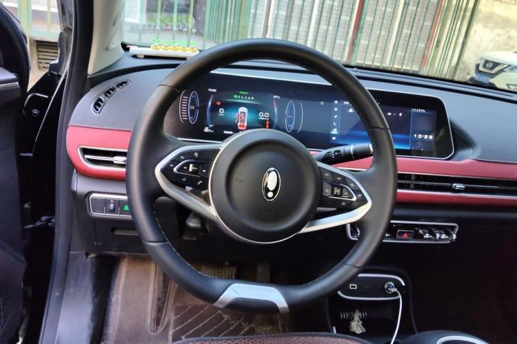 Used ORA Good Cat GT 2023 Mulan Edition 401km Luxury Version Steering Wheel