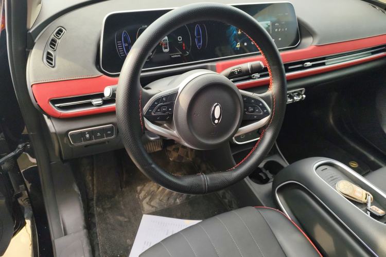 Used ORA Good Cat GT 2023 Mulan Edition 401km Luxury Version Steering Wheel