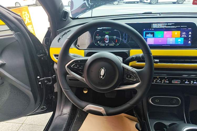 Used ORA Good Cat GT 2023 Mulan Edition 401km Prestige Version Steering Wheel