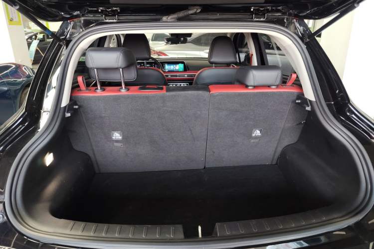 Used ORA Good Cat GT 2023 Mulan Edition 401km Luxury Version Trunk