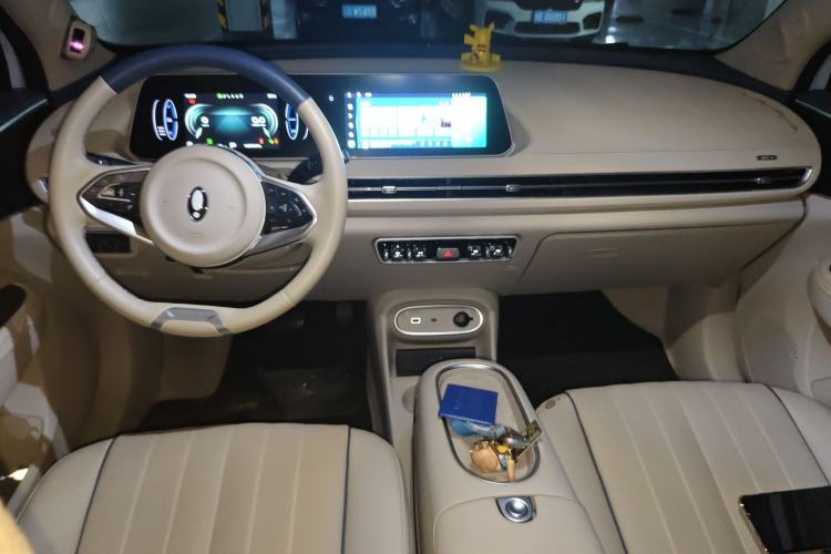 Used ORA Good Cat GT 2023 Mulan Edition 401km Prestige Version Center Console