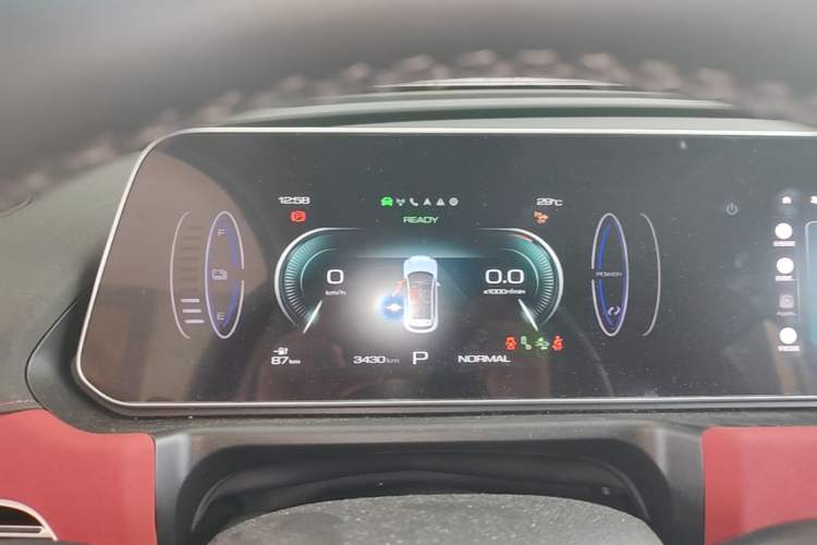 Used ORA Good Cat GT 2023 Mulan Edition 401km Luxury Version Instrument Cluster