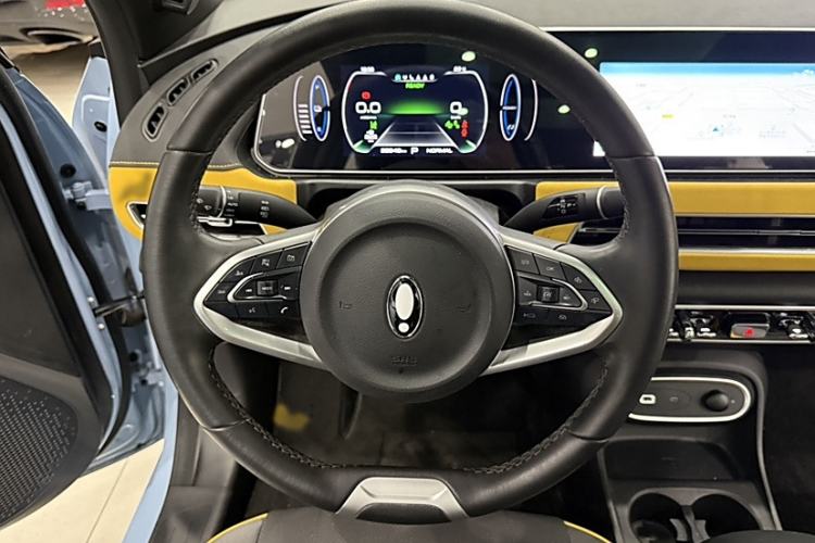 Used ORA Good Cat GT 2023 Mulan Edition 401km Prestige Version Steering Wheel