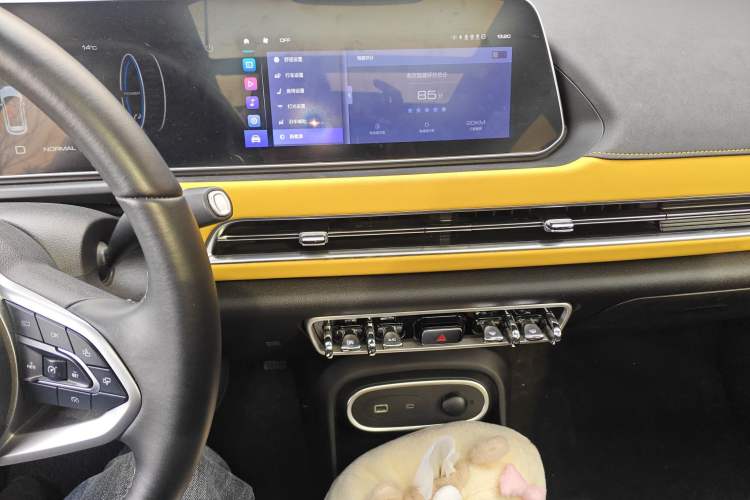 Used ORA Good Cat GT 2023 Mulan Edition 401km Prestige Version Audio And AC Panel