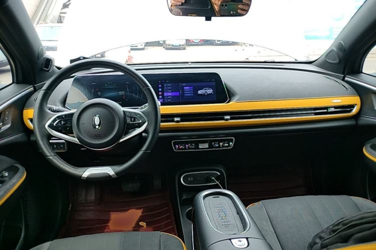 Used ORA Good Cat GT 2023 Mulan Edition 401km Prestige Version Center Console