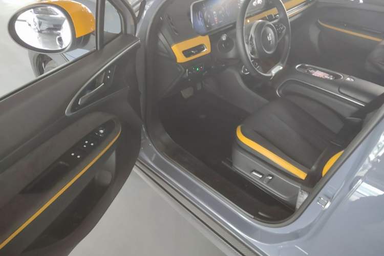 Used ORA Good Cat GT 2023 Mulan Edition 401 km Premium Version Driver Seat
