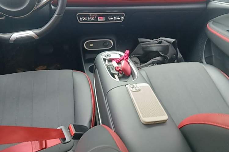 Used ORA Good Cat GT 2023 Mulan Edition 401km Luxury Version Gear Lever