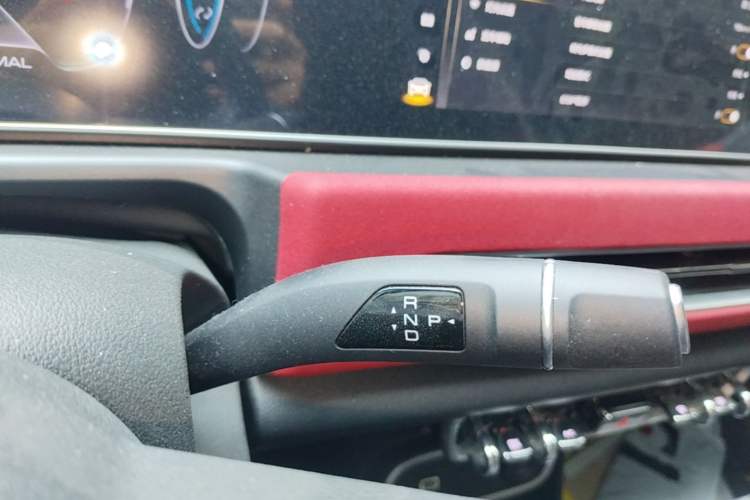 Used ORA Good Cat GT 2023 Mulan Edition 401km Luxury Version Gear Lever