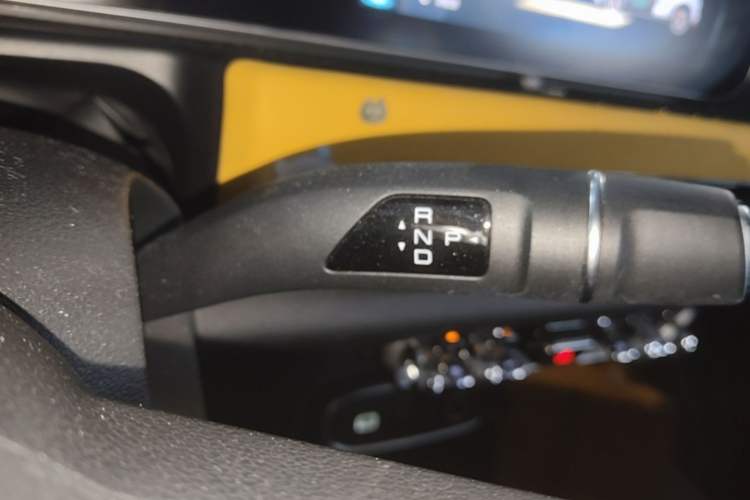 Used ORA Good Cat GT 2023 Mulan Edition 401 km Premium Version Gear Lever