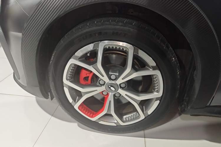 Used ORA Good Cat GT 2023 Mulan Edition 401km Luxury Version Left Front Wheel Hub
