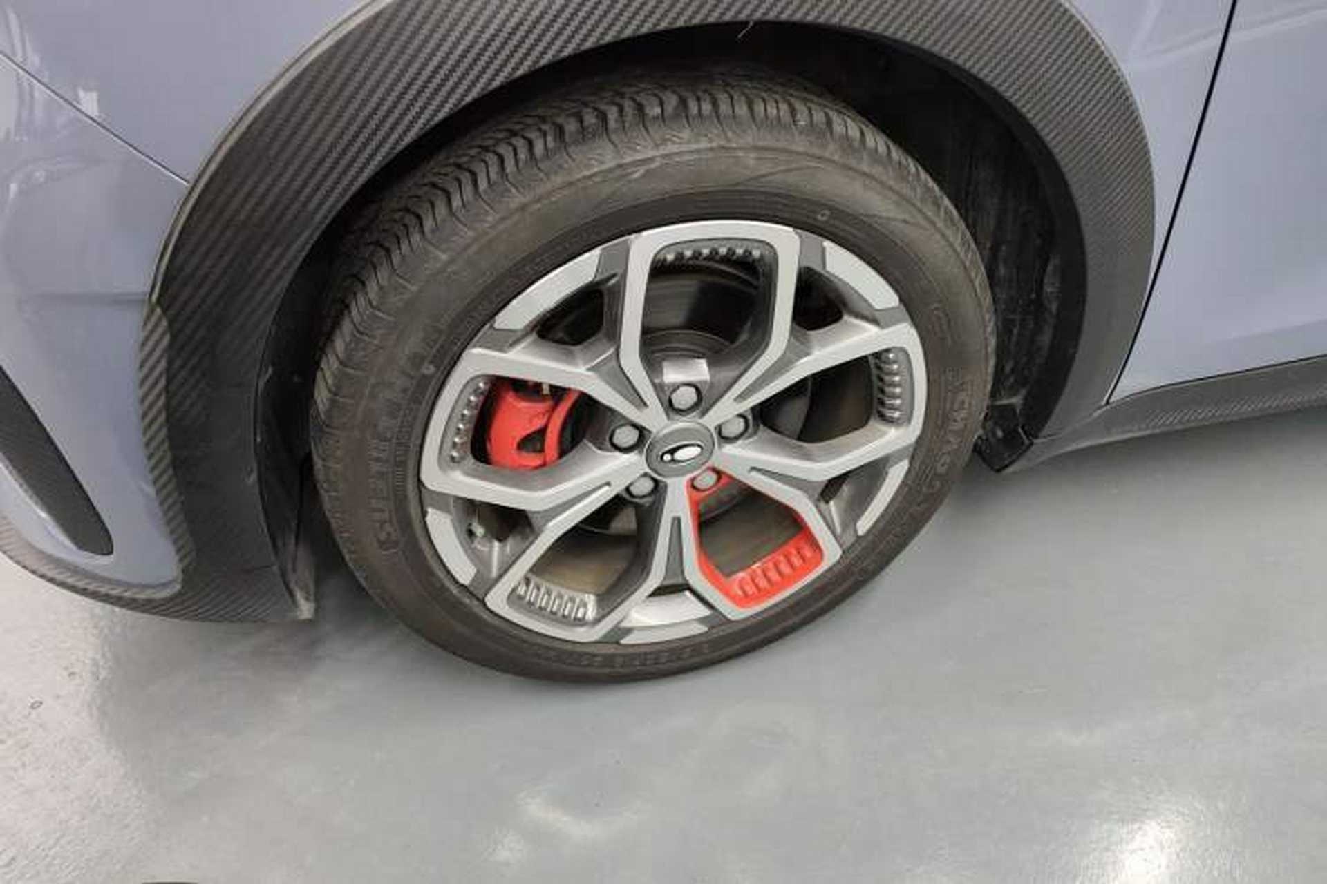 Used ORA Good Cat GT 2023 Mulan Edition 401km Luxury Version Left Front Wheel Hub