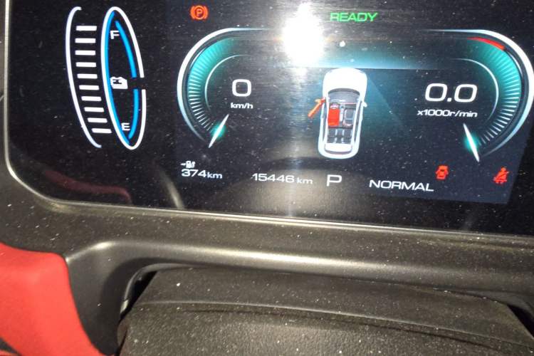Used ORA Good Cat GT 2023 Mulan Edition 401km Luxury Version Odometer Close Up