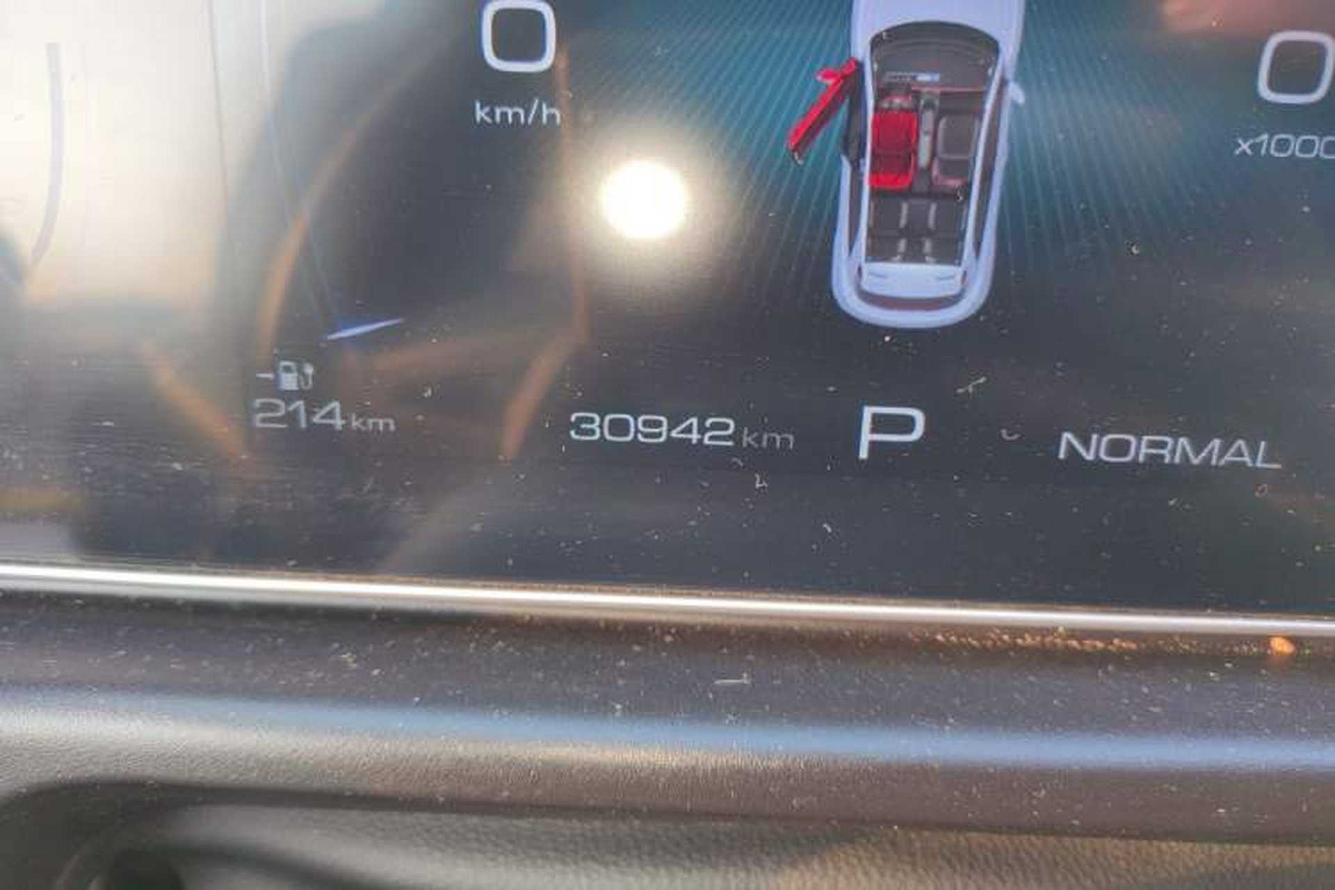 Used ORA Good Cat GT 2023 Mulan Edition 401 km Premium Version Odometer Close Up