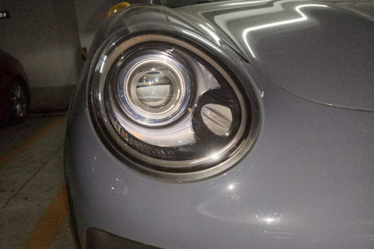 Used ORA Good Cat GT 2023 Mulan Edition 401km Prestige Version Right Front Headlight