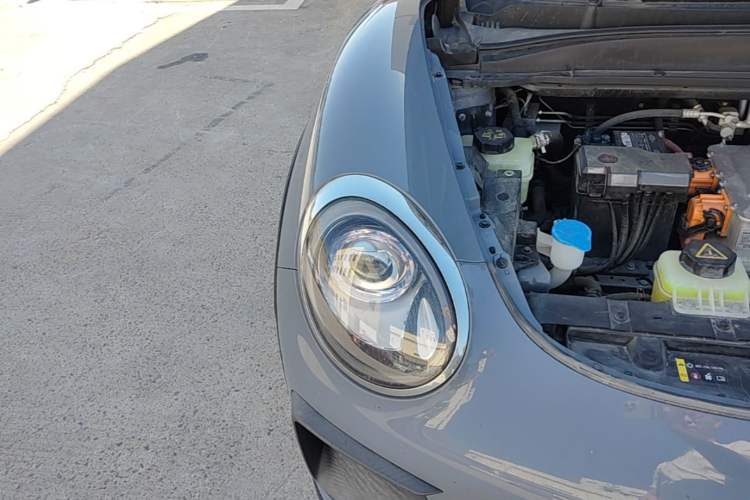 Used ORA Good Cat GT 2023 Mulan Edition 401 km Premium Version Right Front Headlight