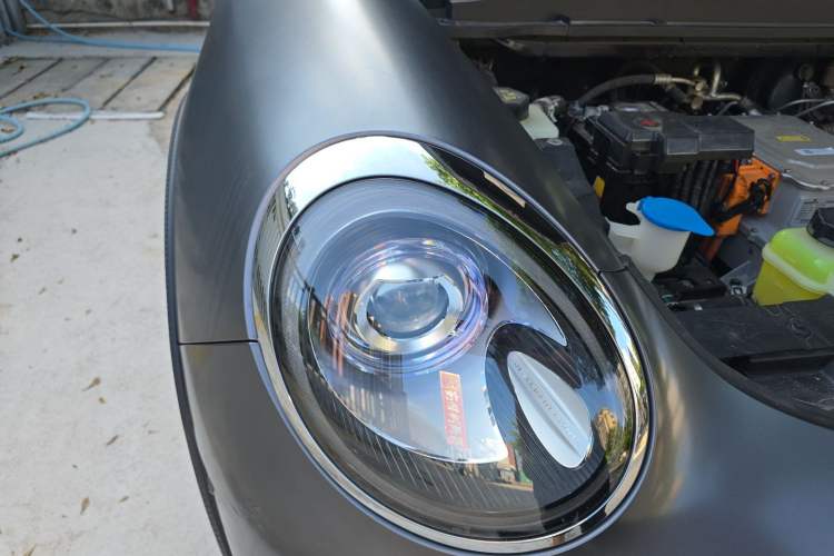 Used ORA Good Cat GT 2023 Mulan Edition 401km Prestige Version Right Front Headlight