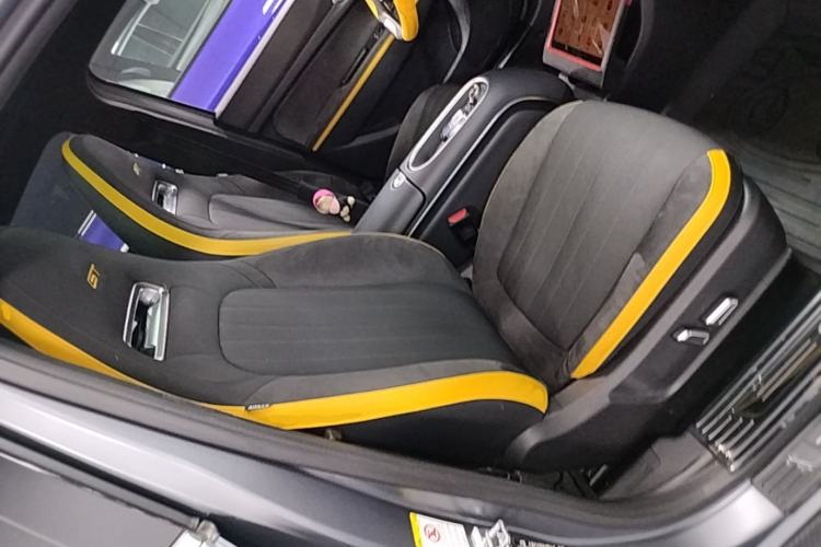 Used ORA Good Cat GT 2023 Mulan Edition 401 km Premium Version Right Front Seat