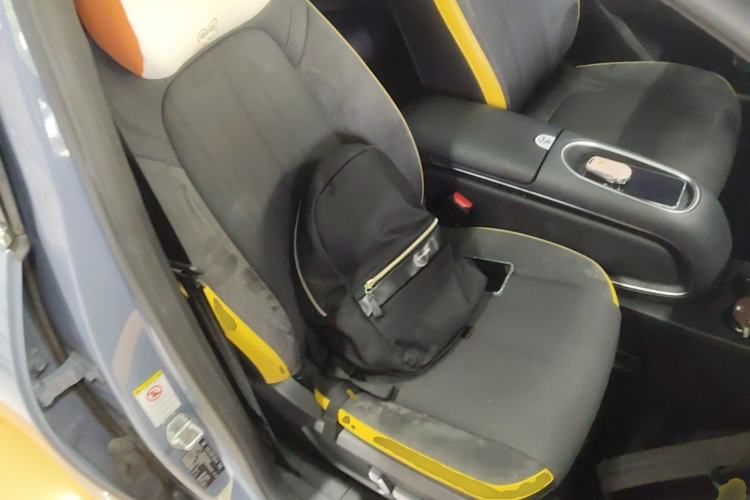 Used ORA Good Cat GT 2023 Mulan Edition 401km Prestige Version Right Front Seat