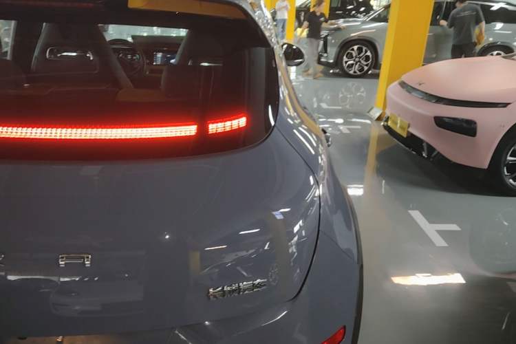 Used ORA Good Cat GT 2023 Mulan Edition 401 km Premium Version Right Rear Taillight