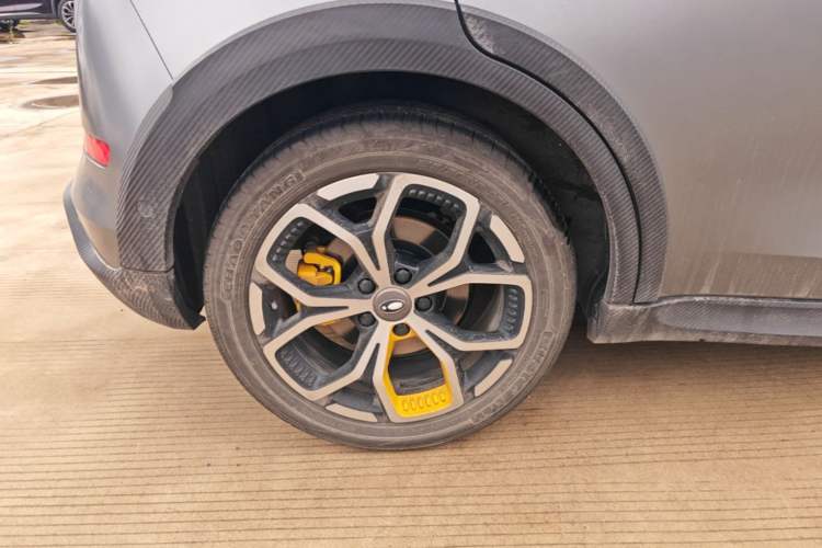 Used ORA Good Cat GT 2023 Mulan Edition 401 km Premium Version Right Rear Wheel Hub