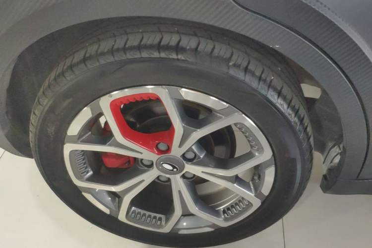 Used ORA Good Cat GT 2023 Mulan Edition 401km Luxury Version Right Rear Wheel Hub