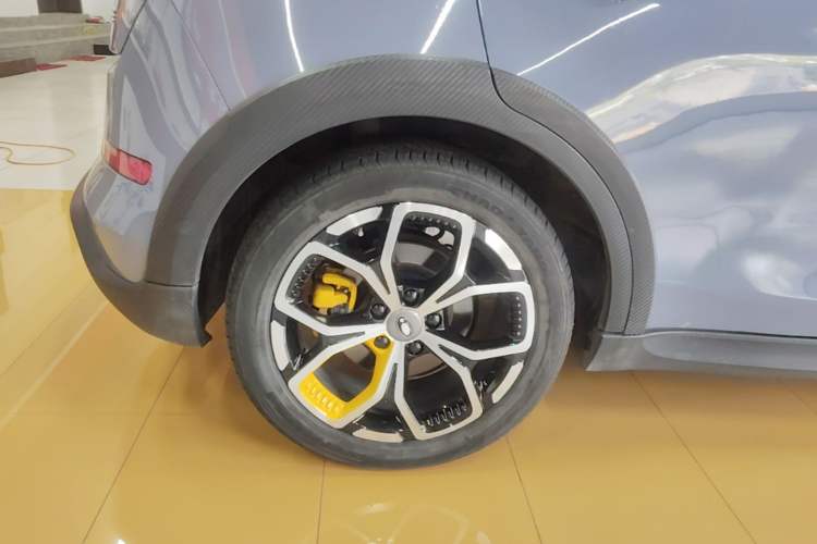 Used ORA Good Cat GT 2023 Mulan Edition 401km Prestige Version Right Rear Wheel Hub