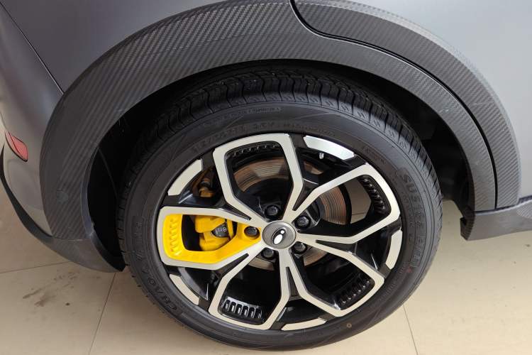 Used ORA Good Cat GT 2023 Mulan Edition 401 km Premium Version Right Rear Wheel Hub